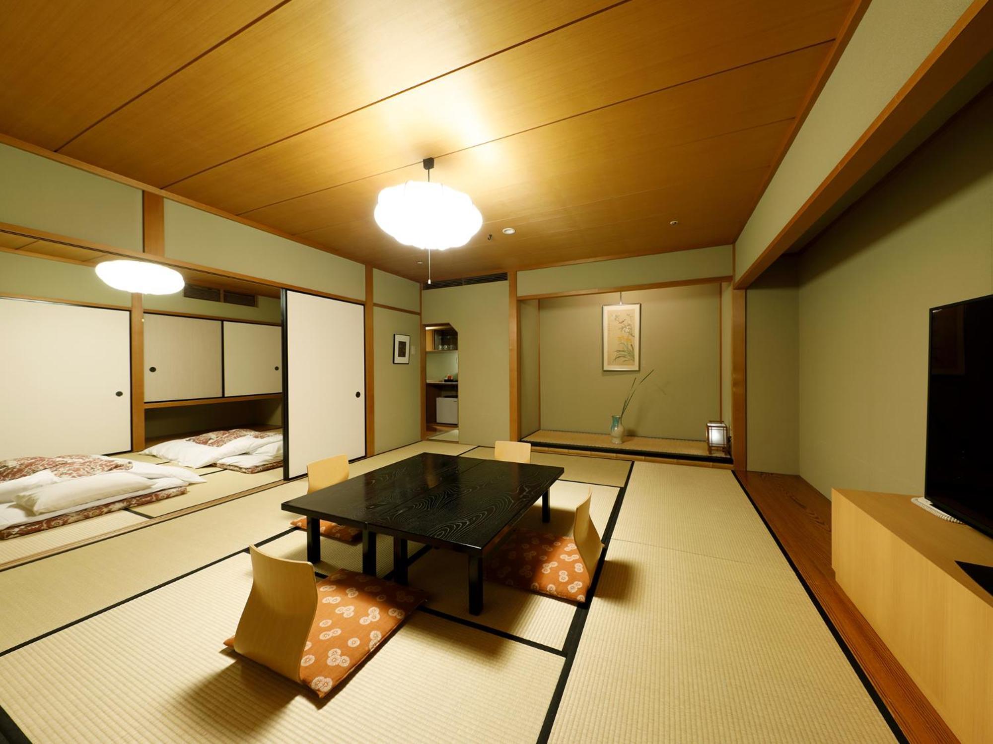 Premier Hotel -Tsubaki- Sapporo Esterno foto A traditional Japanese room